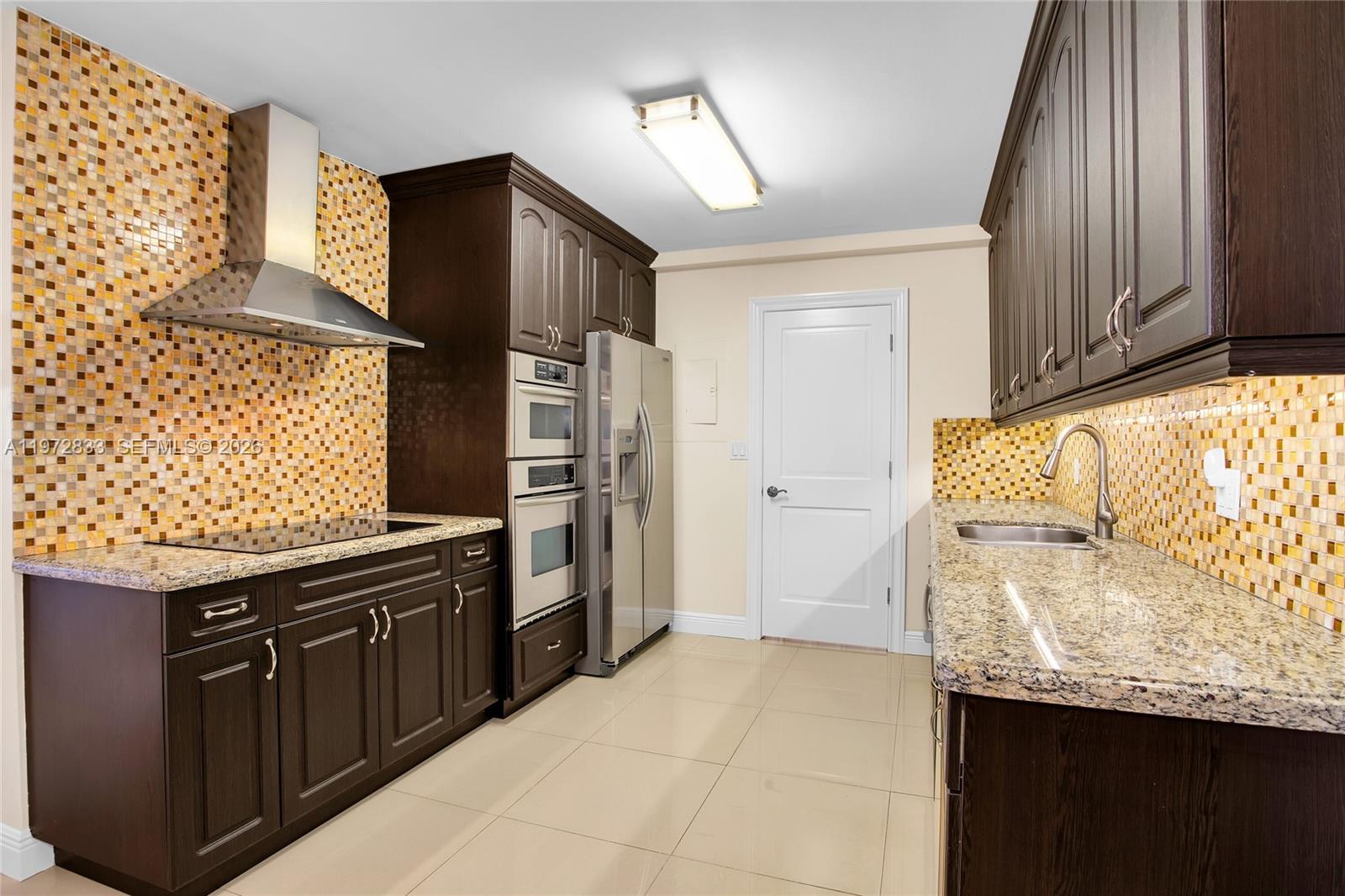 CRICKET CLUB CONDO - Residential