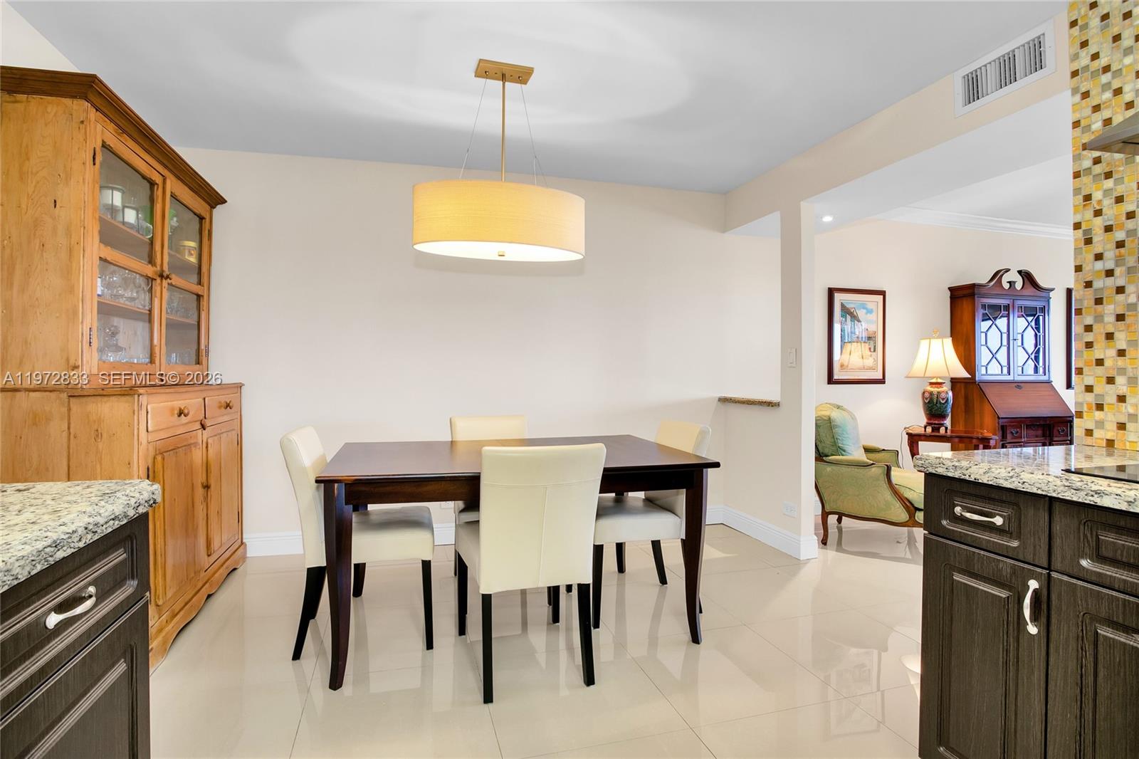 CRICKET CLUB CONDO - Residential