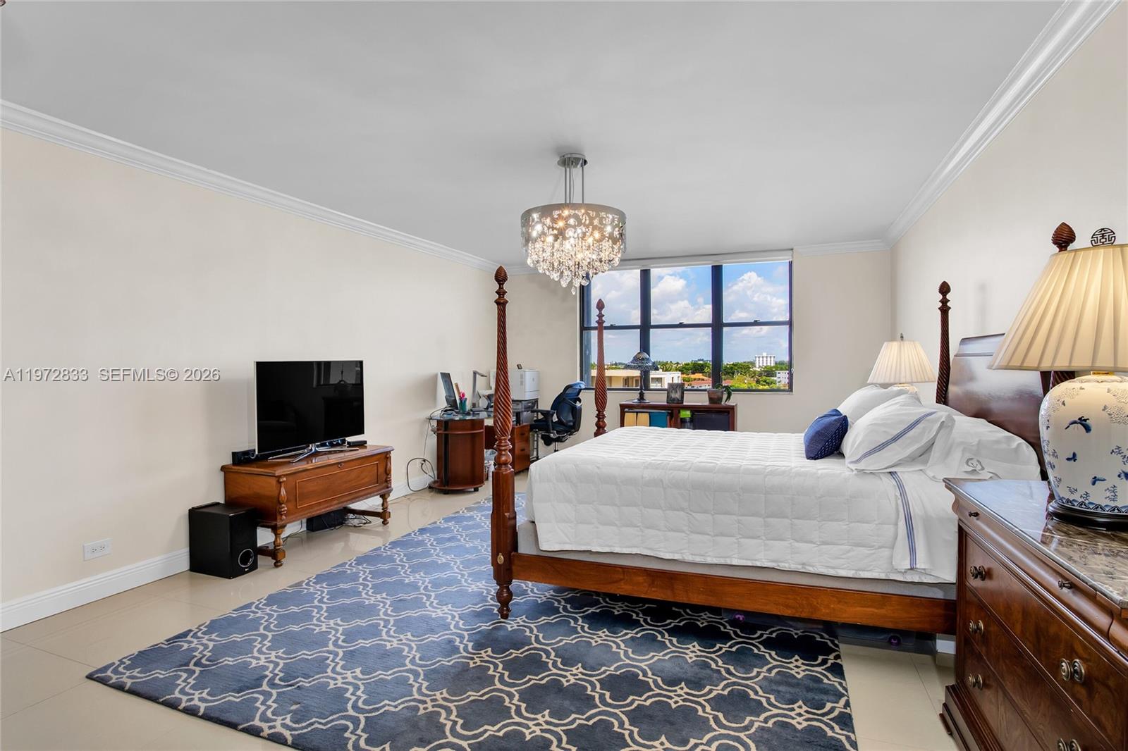 CRICKET CLUB CONDO - Residential