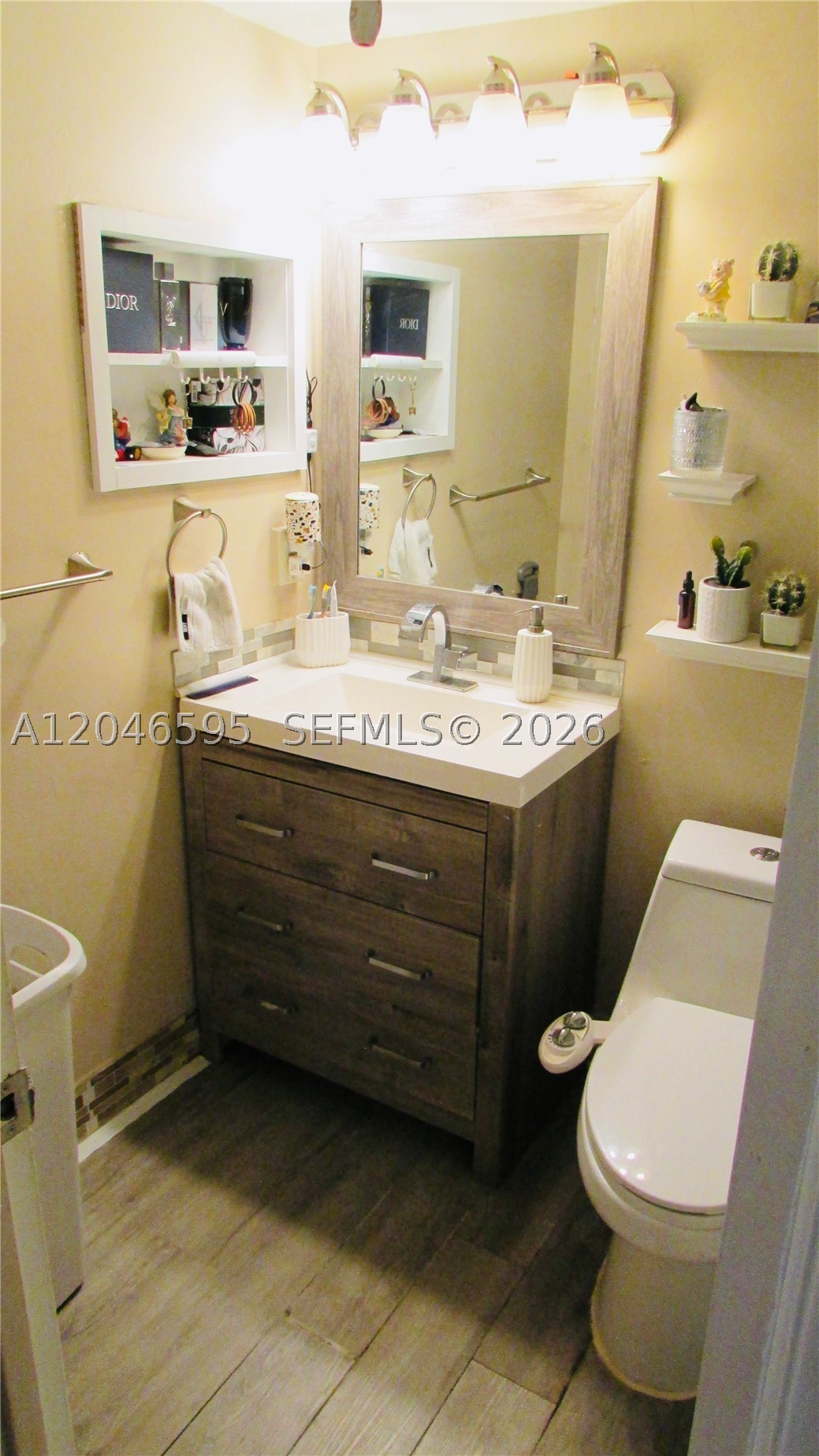 TILFORD R CONDO - Residential