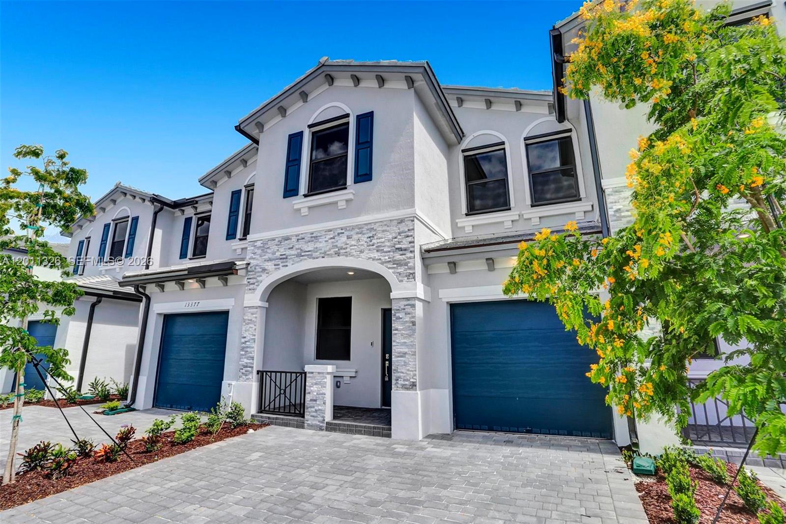 Beautiful 3-Bedroom Townhouse in a Gated Community in South Florida. Located in a fully gated community offering privacy and security. The community includes a private clubhouse, a family park, 7 3 parking spaces, one of them a private garage. Located in South Florida, an area experiencing rapid growth and rising property values due to the increasing value of land in the region. This area is known for its strong appreciation and high demand. The property is currently rented to an excellent tenant paying $2,900 per month, making it an ideal opportunity for investors seeking immediate rental income and long-term value growth. This home perfectly combines comfort, style, and investment potential, ideal for families or as a vacation retreat.