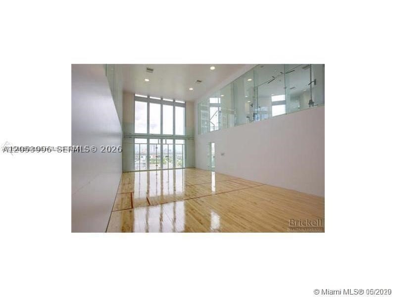 WIND CONDO - Residential Lease