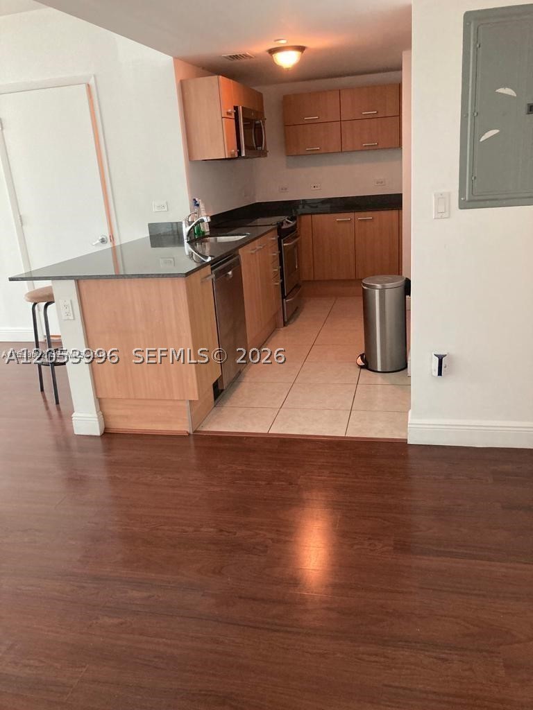 WIND CONDO - Residential Lease