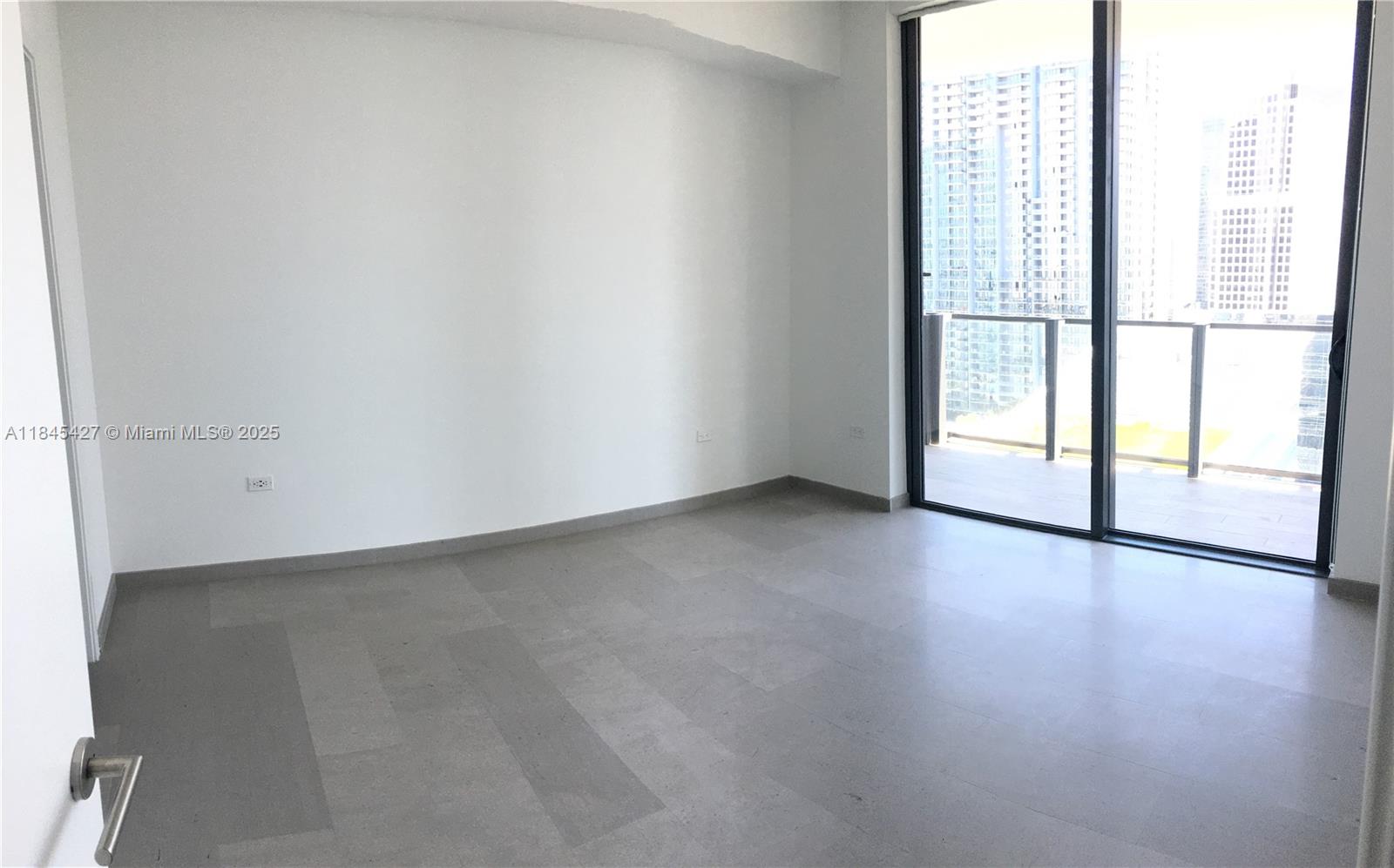RISE CONDO - Residential