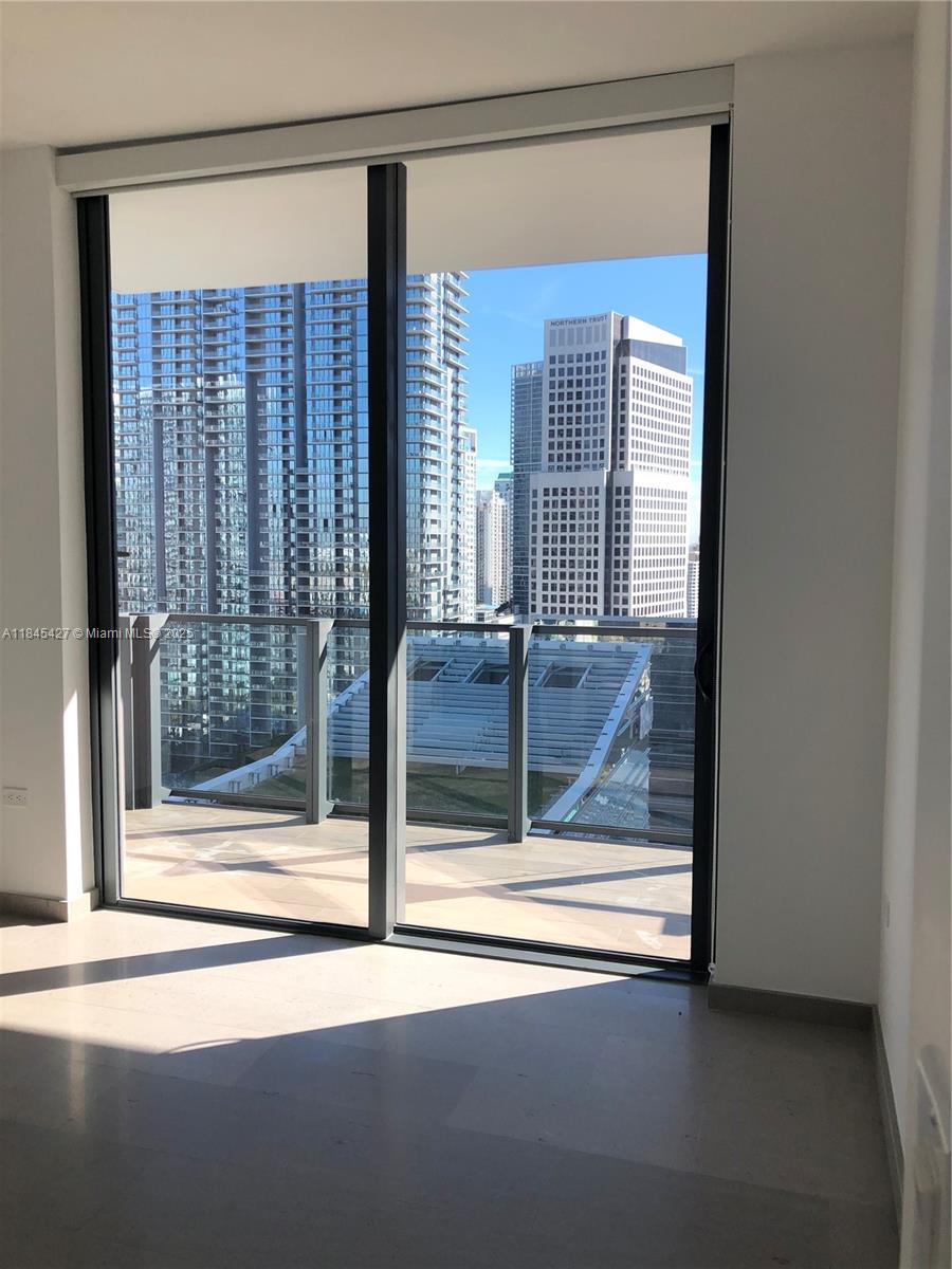 RISE CONDO - Residential