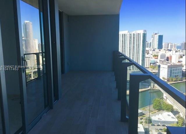RISE CONDO - Residential