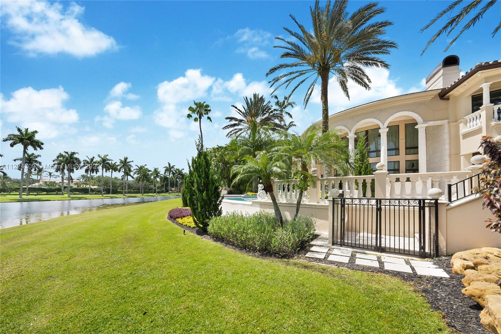 ISLES OF WINDMILL RANCH - Residential