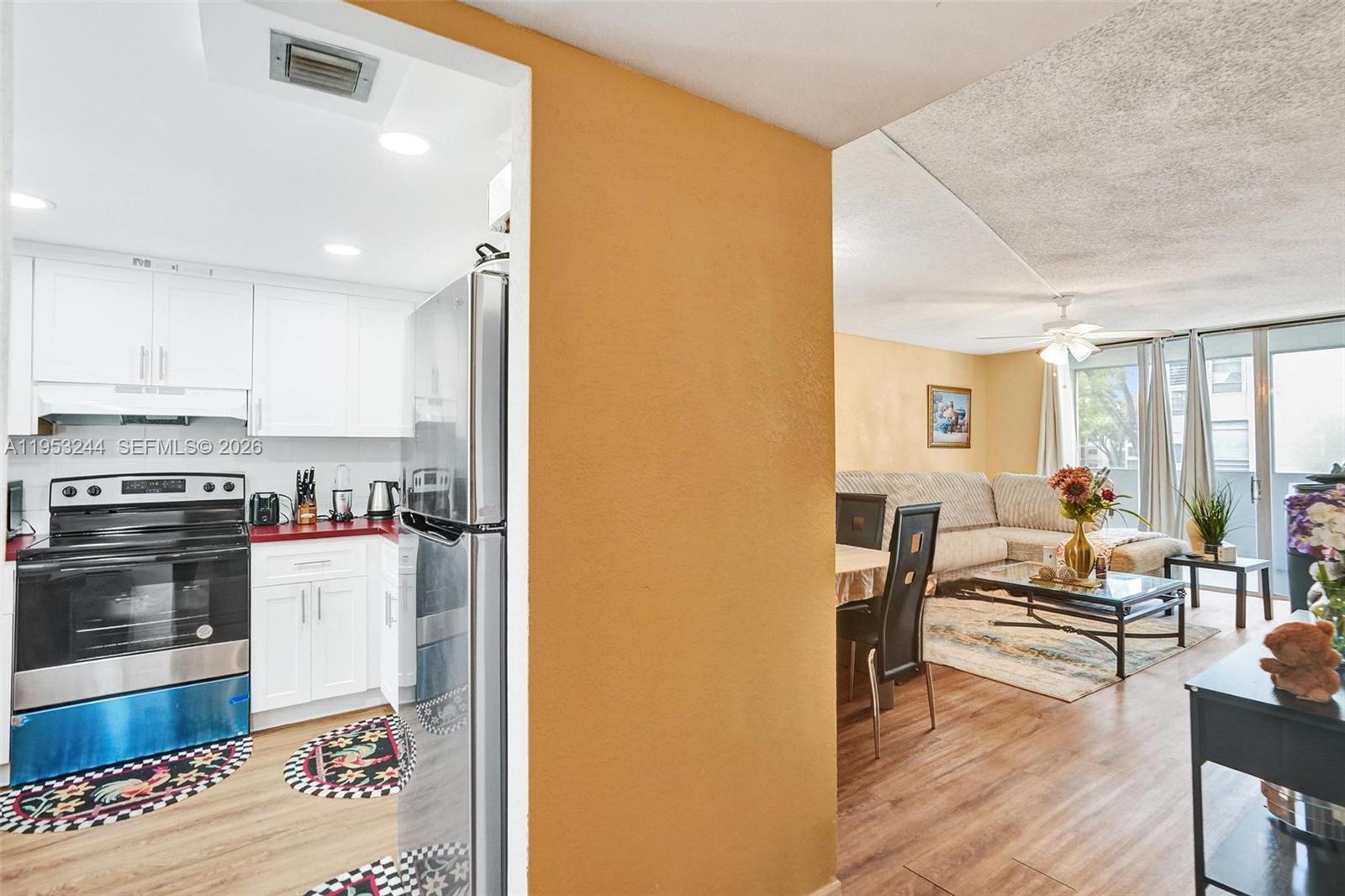 CYPRESS CHASE CONDO NO 2 - Residential