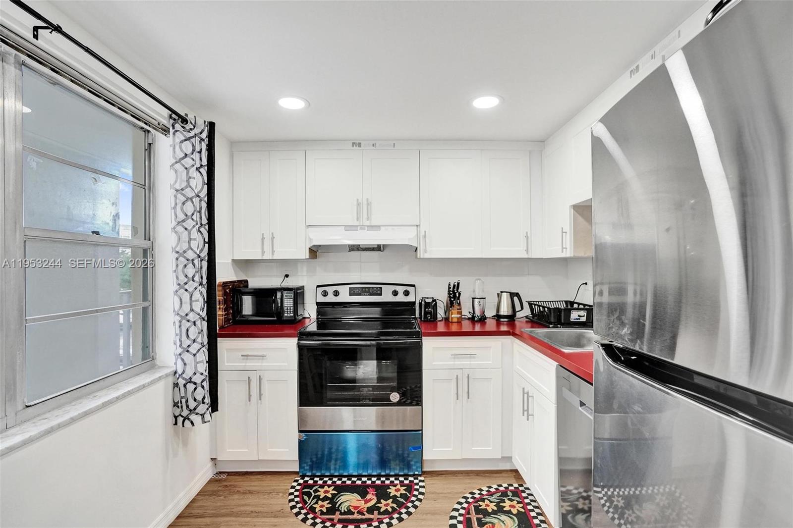 CYPRESS CHASE CONDO NO 2 - Residential