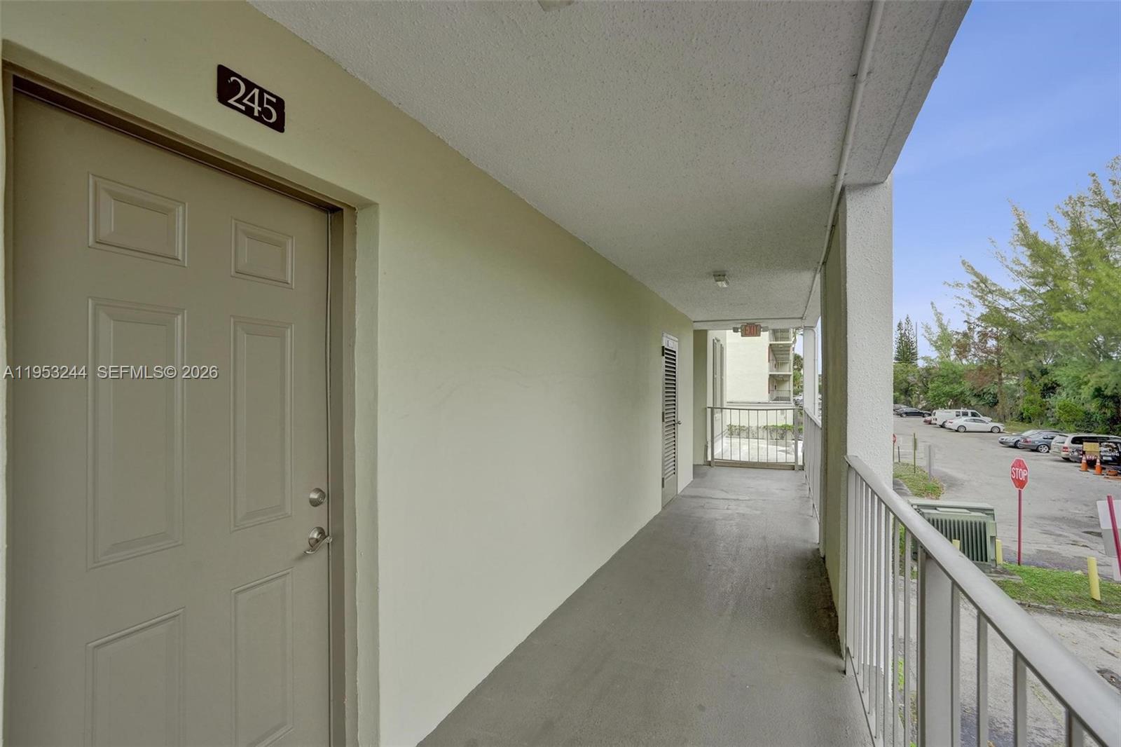 CYPRESS CHASE CONDO NO 2 - Residential