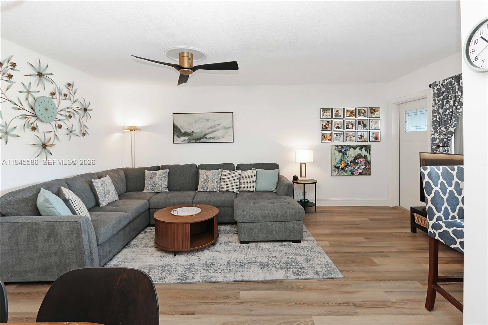 BEVERLY HILLS CONDO NUMBE - Residential
