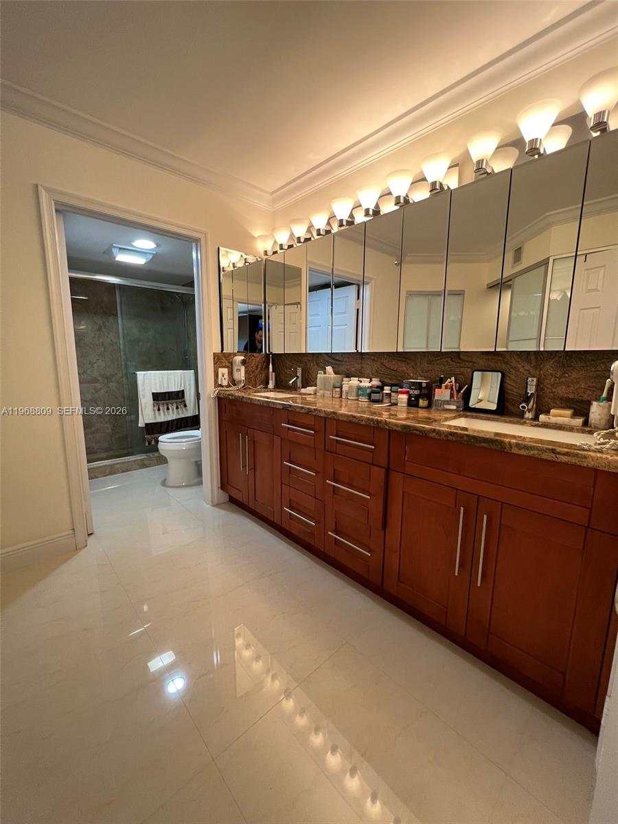 MYSTIC POINTE TOWER 500 C - Residential