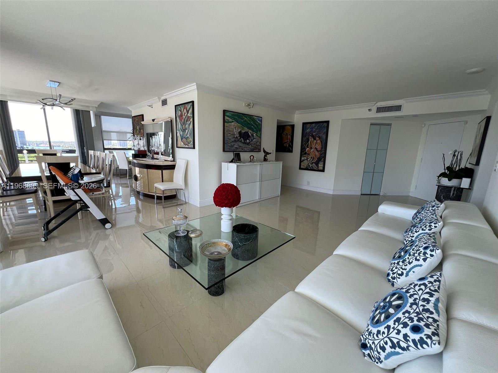 MYSTIC POINTE TOWER 500 C - Residential