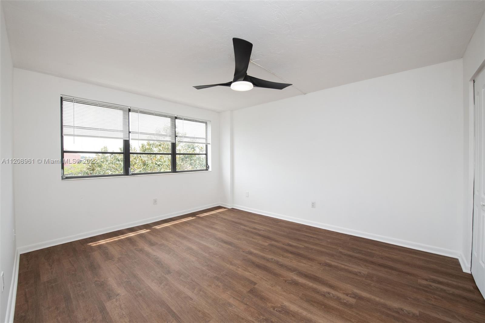 LAKEVIEW OF THE CALF CLUB - Residential Lease