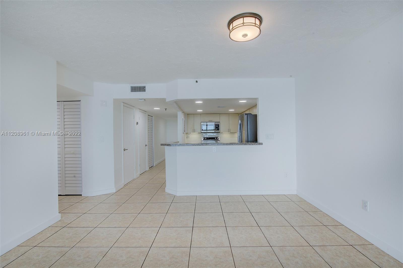 LAKEVIEW OF THE CALF CLUB - Residential Lease