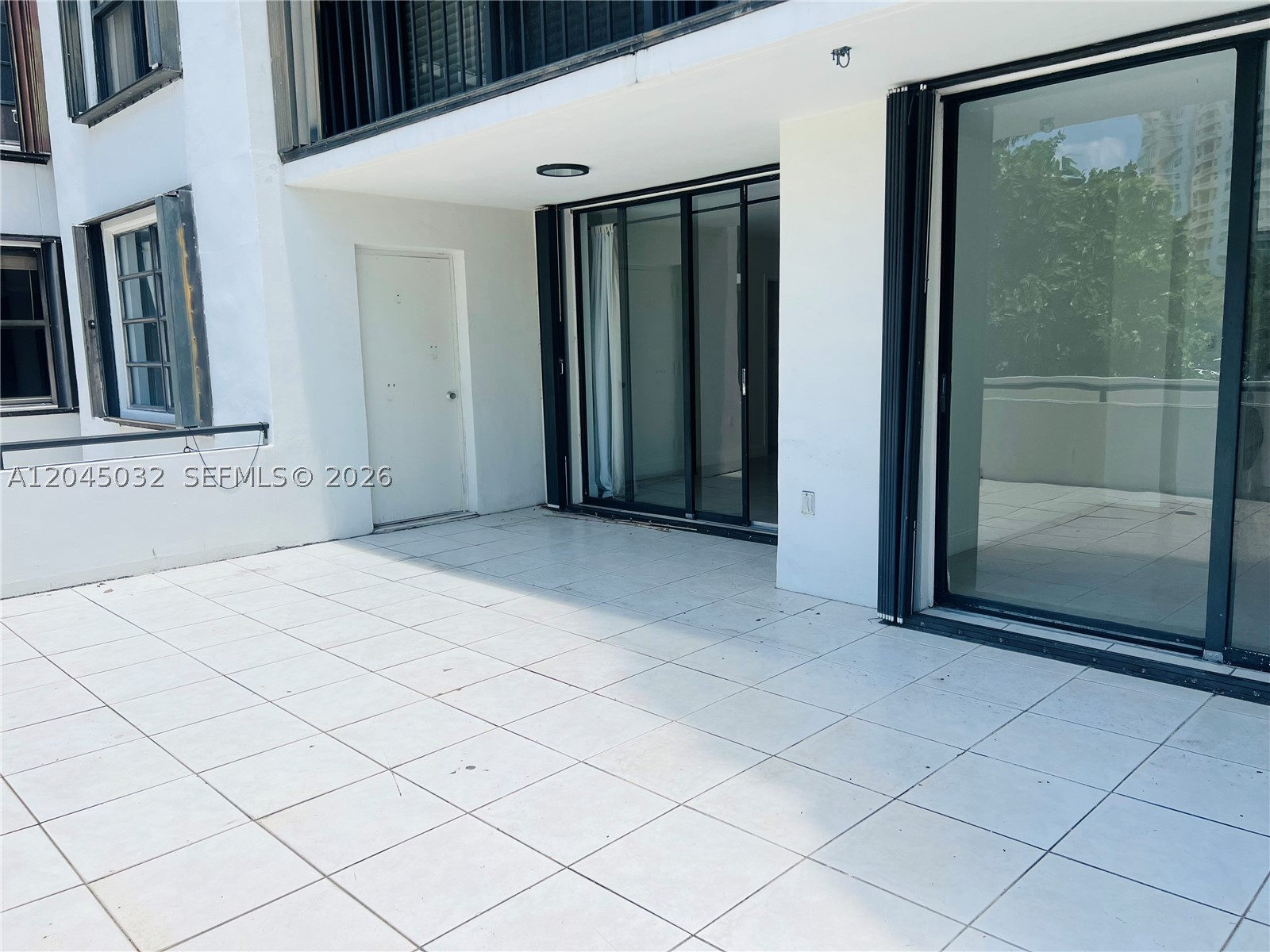 BRICKELL BAY CLUB CONDO - Residential Lease