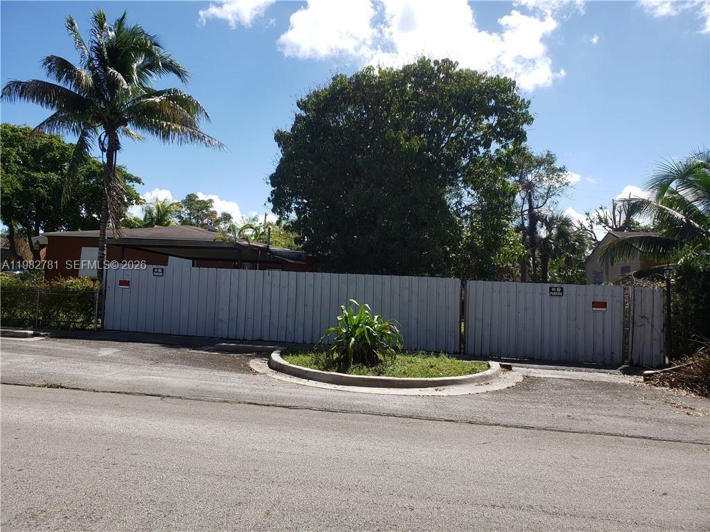 SUNKIST GROVE - Residential