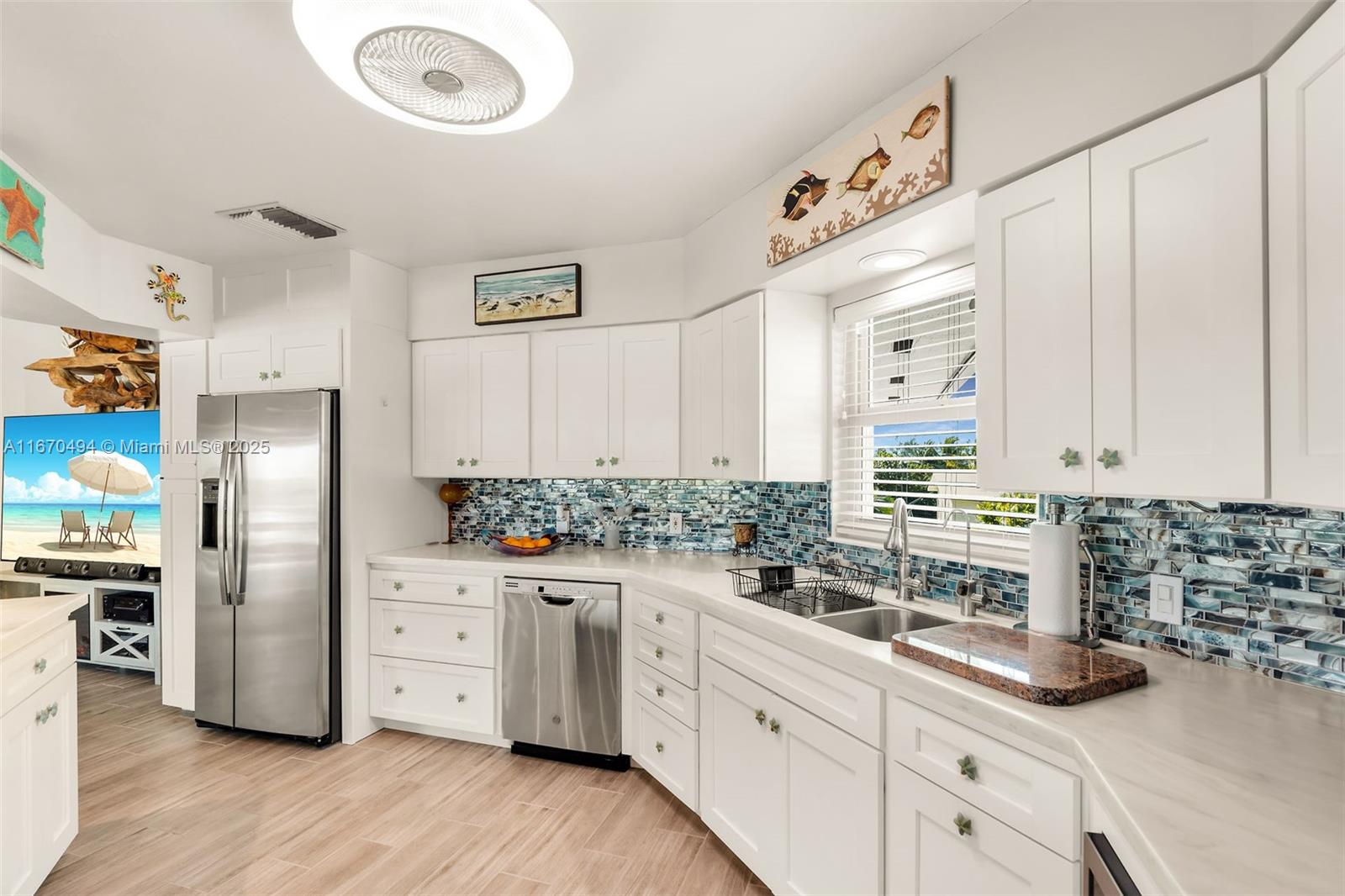 TROPICAL BAY ADD NO 3 - Residential