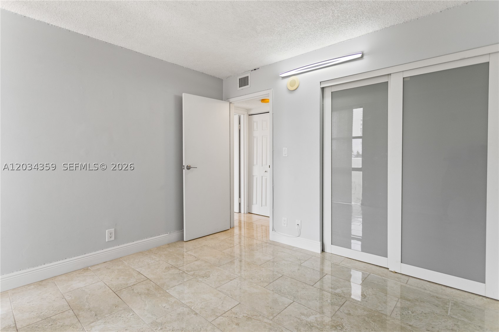PLAZA OF AMERICAS CONDO P - Residential