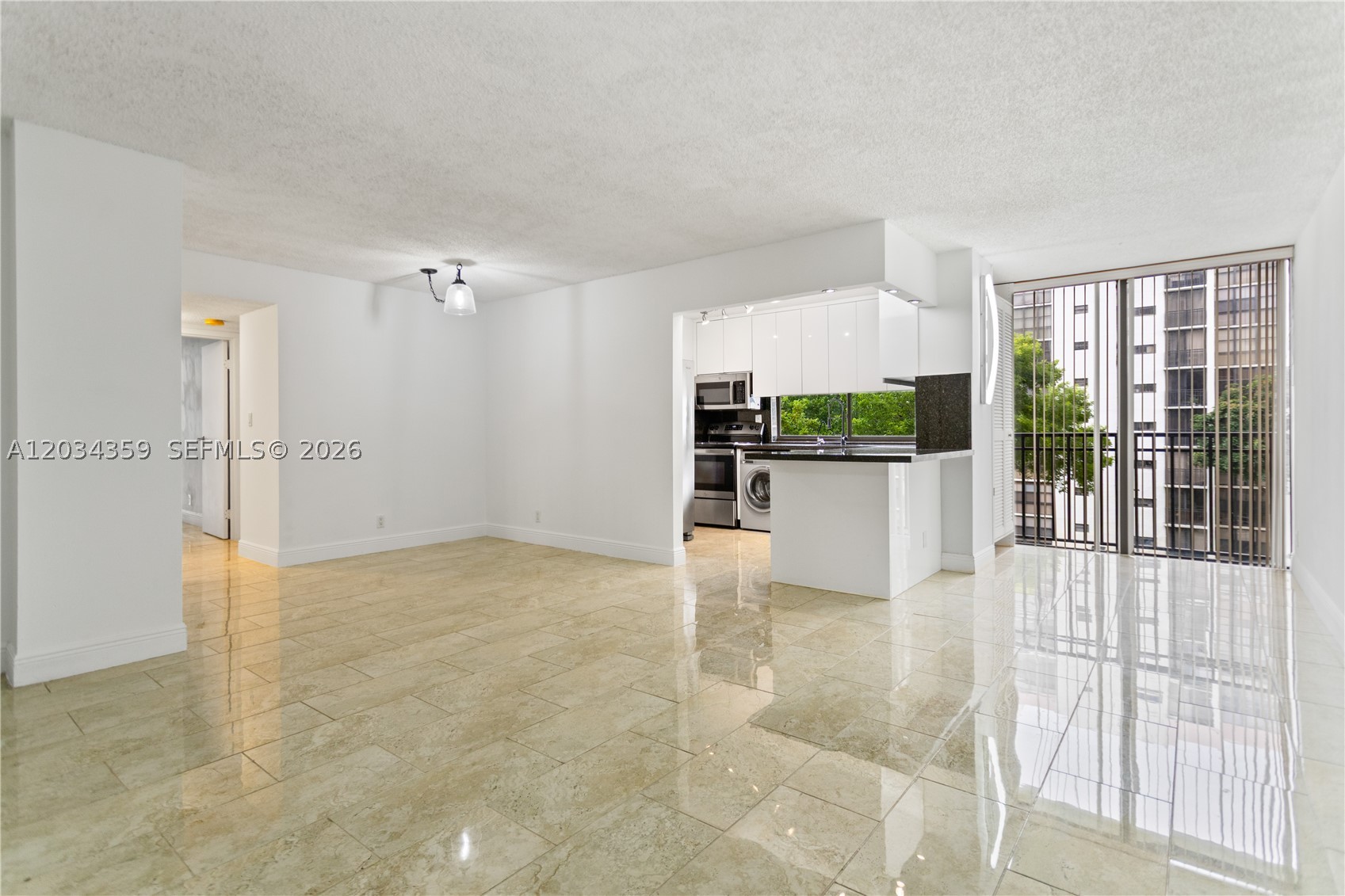 PLAZA OF AMERICAS CONDO P - Residential