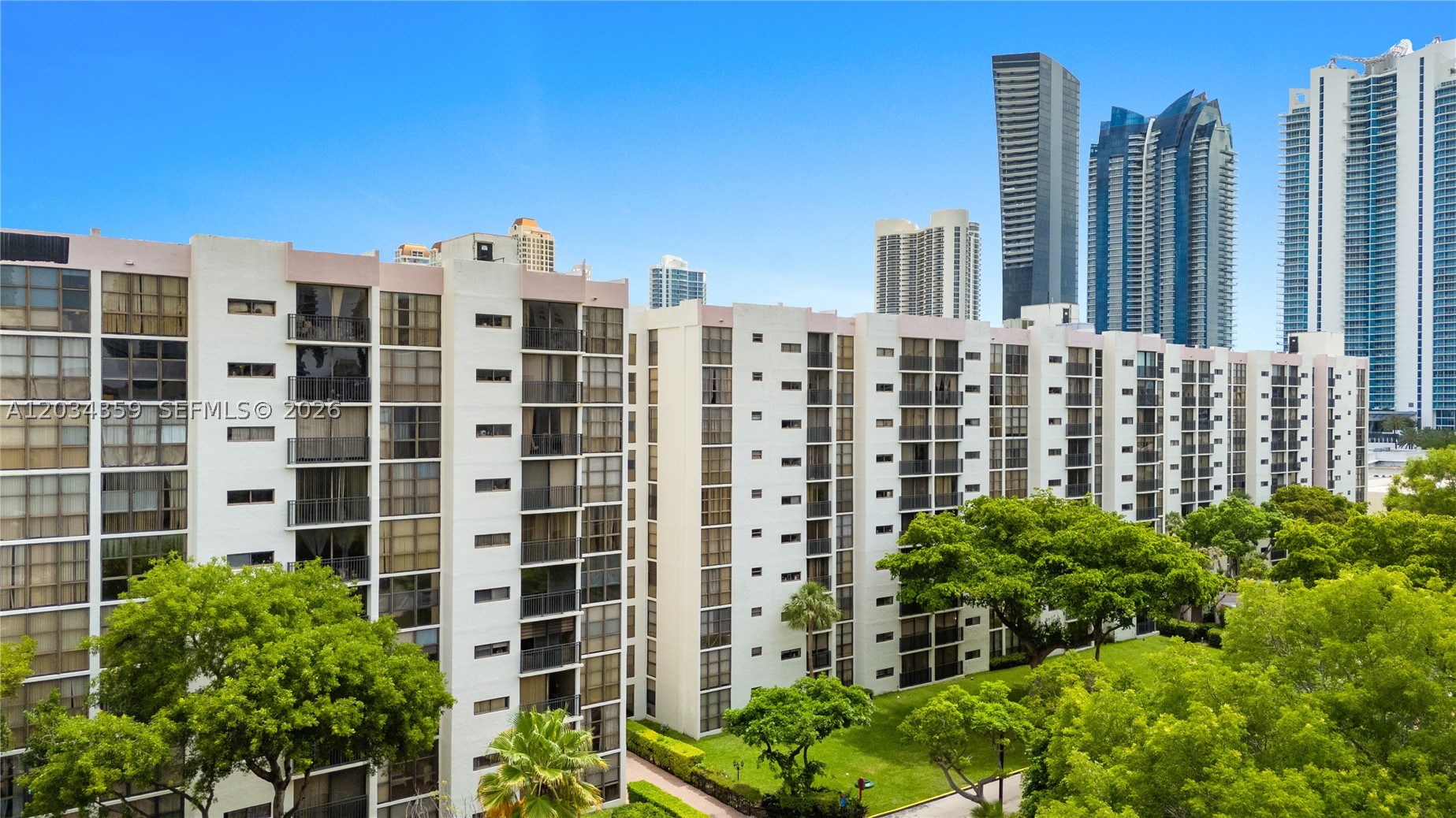 PLAZA OF AMERICAS CONDO P - Residential