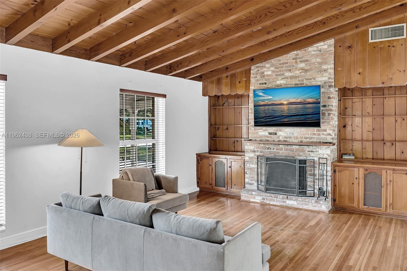 MEEKINS HILLS - Residential