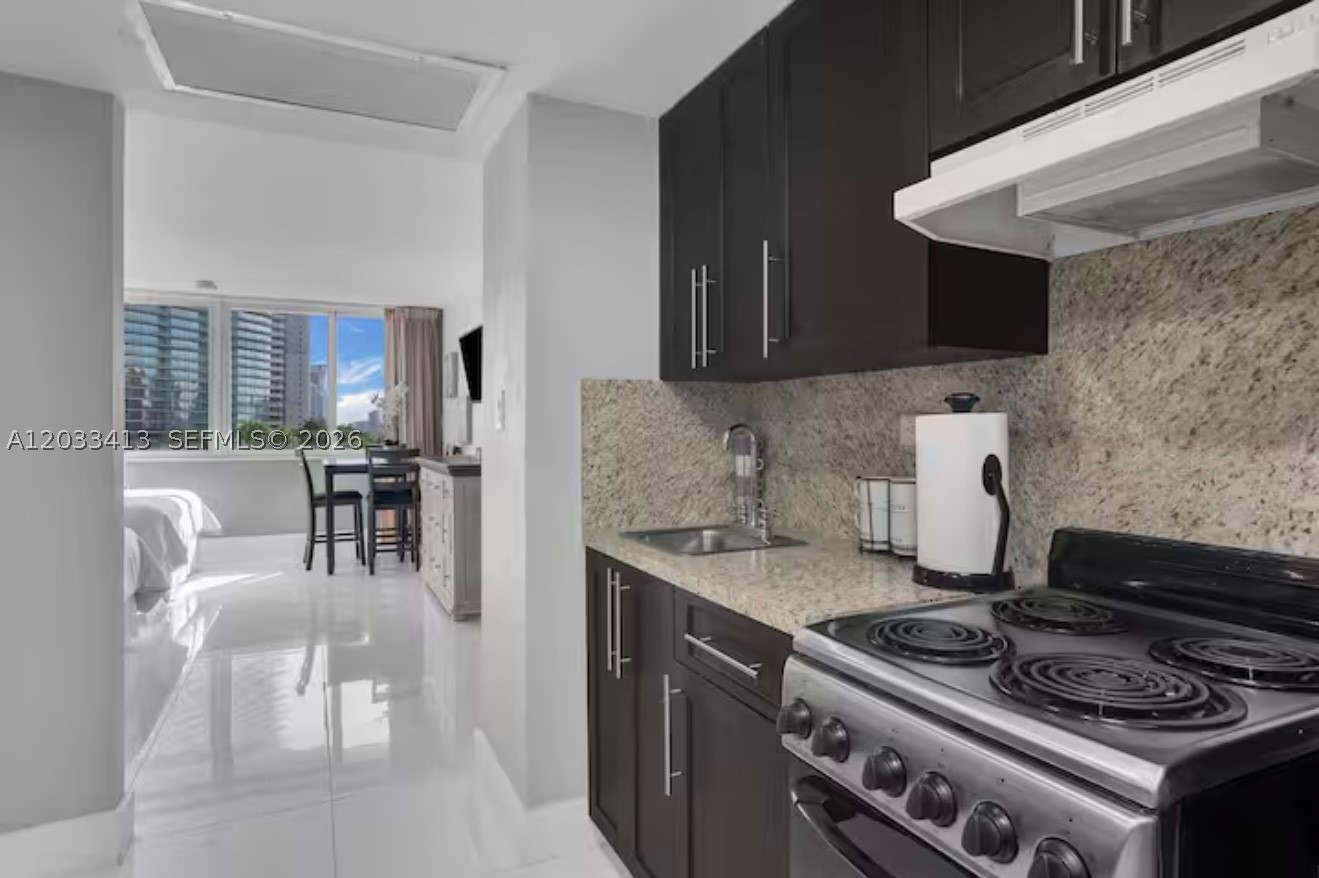 THE AVENTURA BEACH CLUB C - Residential
