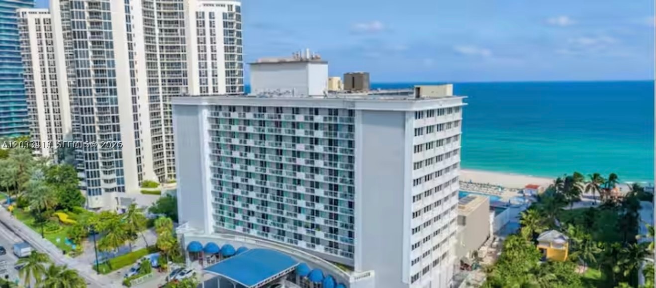 THE AVENTURA BEACH CLUB C - Residential