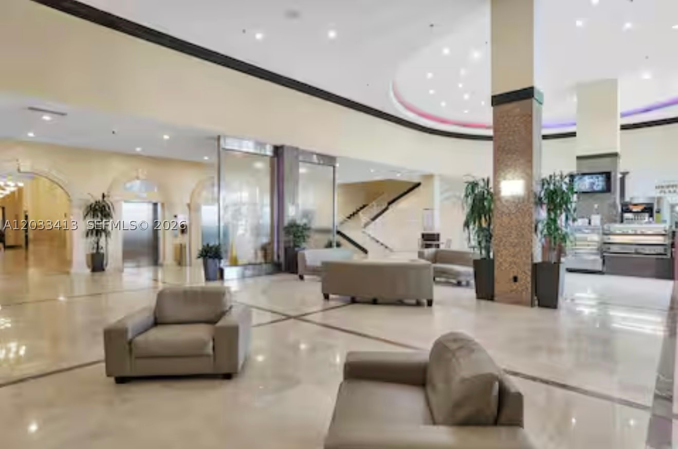 THE AVENTURA BEACH CLUB C - Residential