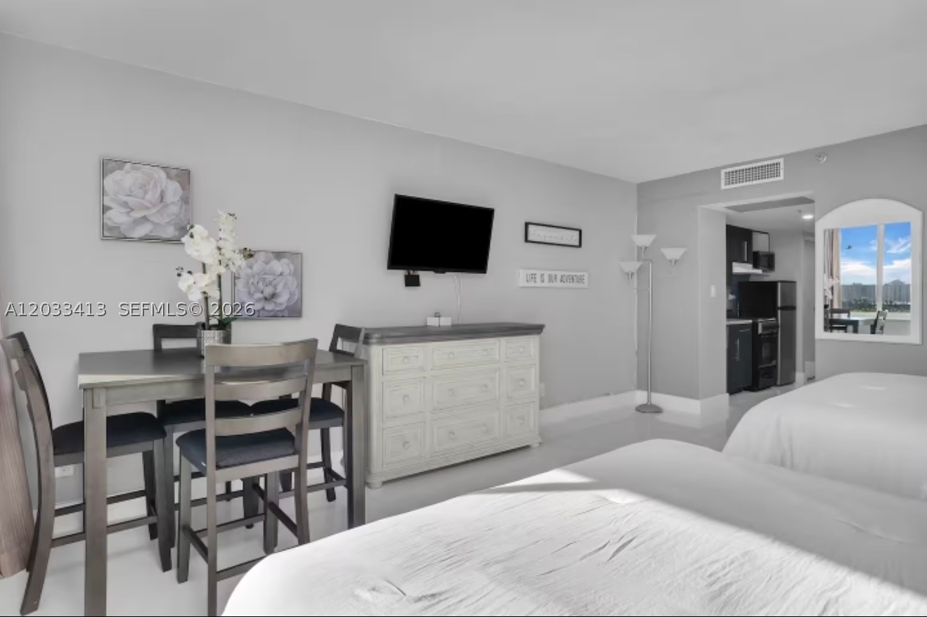 THE AVENTURA BEACH CLUB C - Residential