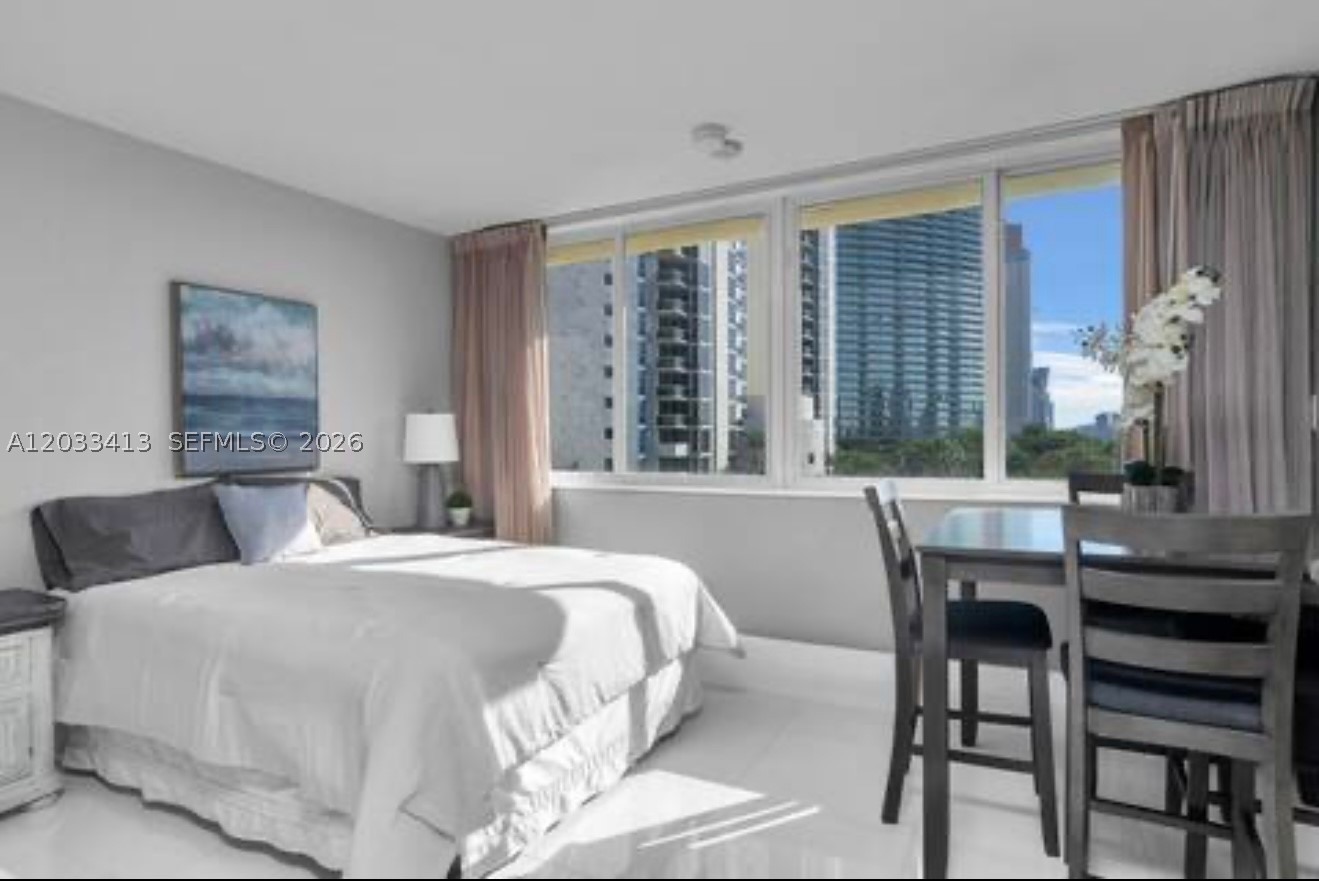 THE AVENTURA BEACH CLUB C - Residential