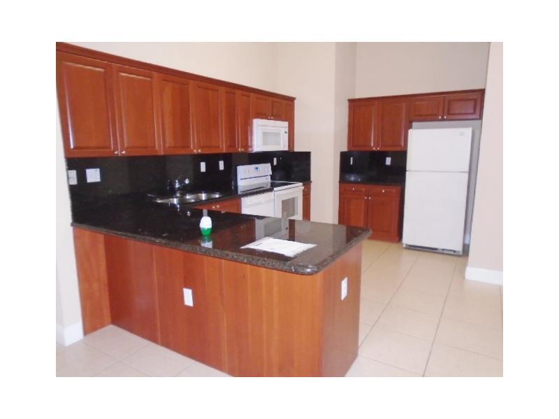 ESTATE MANSIONS - Residential