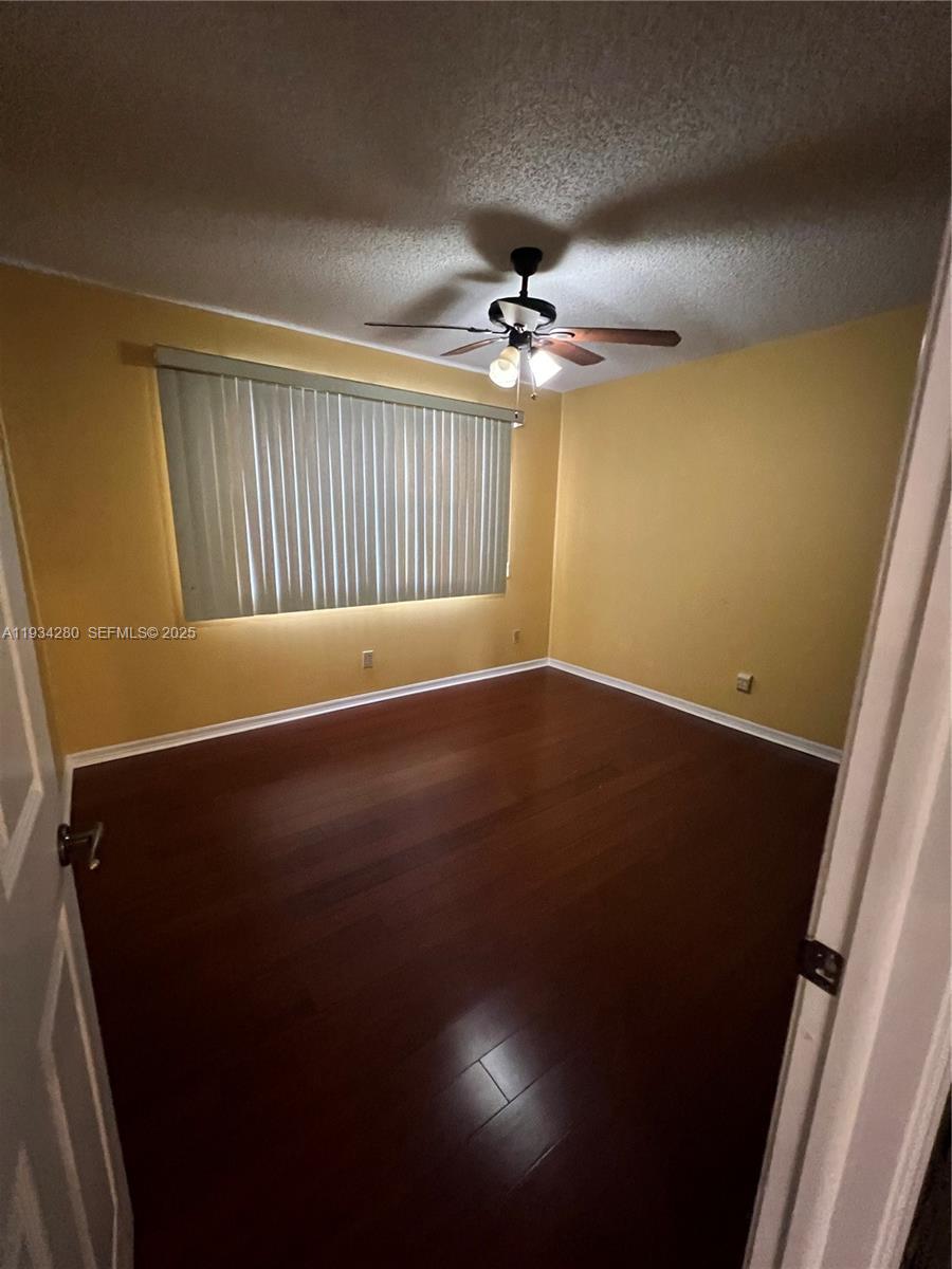 SUNRISE LAKES 187 CONDO - Residential