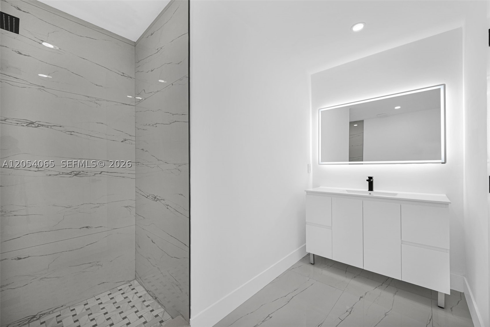CAROL CITY 5TH ADDN - Residential