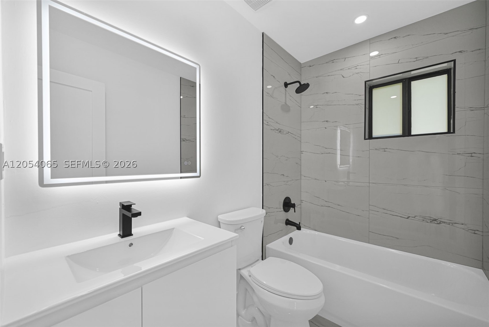 CAROL CITY 5TH ADDN - Residential