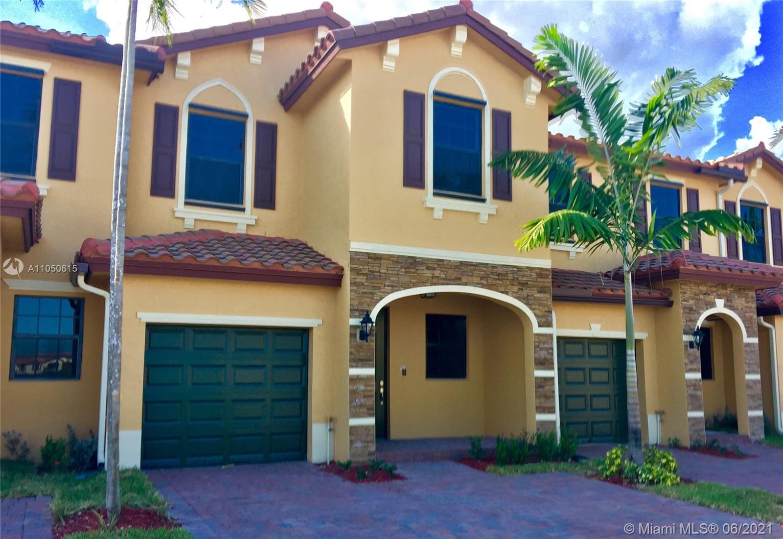 Here is your chance to own this recently built townhome with all of your needs met!
Fenced backyard, upstairs Laundry, Car garage, Induction stove top, New stainless steel fridge, Microwave, cabinets, tile downstairs, and new slate colored carpet Expressway.
Close to over a dozen popular eateries, baptist hospital, publix shopping plaza, lots of fresh retail stores and more. Avoid communities under construction with dust and debree
everywhere, this community is complete and in the heart of one of the most sought after communities Homestead has to offer