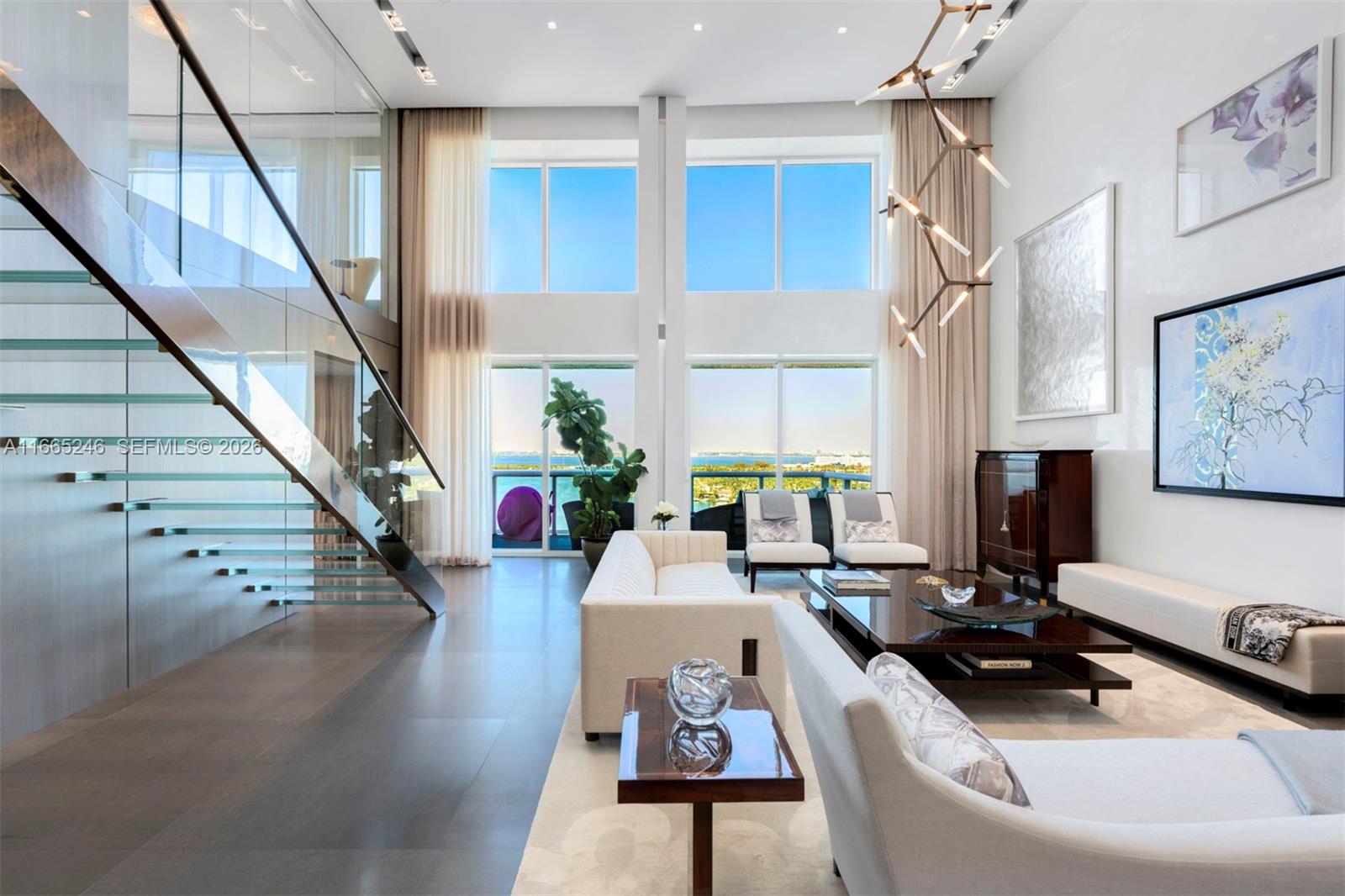 THE GRAND VENETIAN - Residential