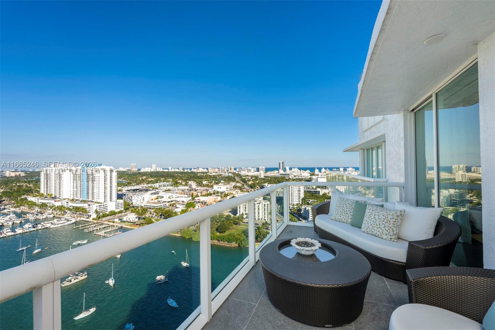 THE GRAND VENETIAN - Residential