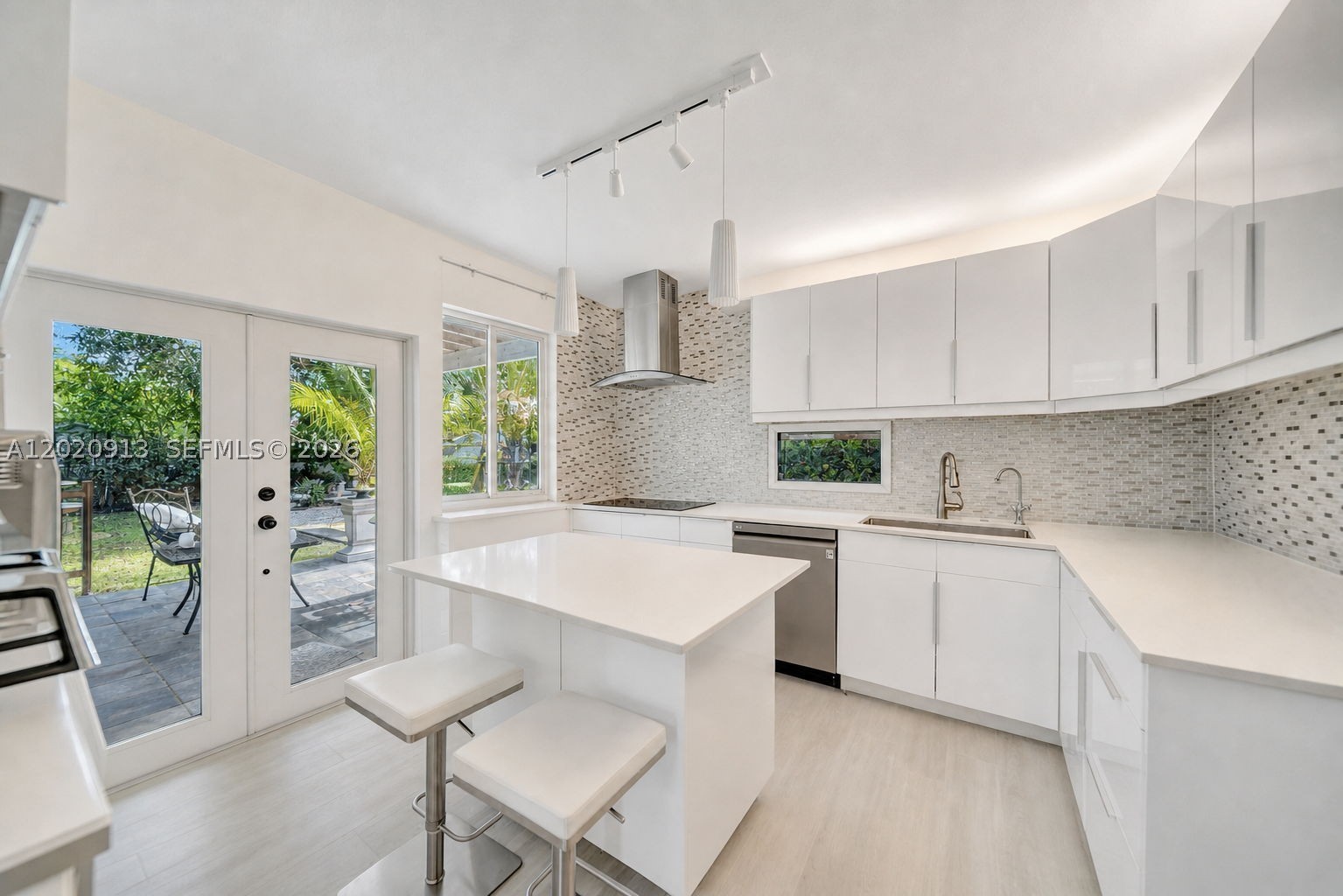 IRONS MANOR 3RD ADDN - Residential