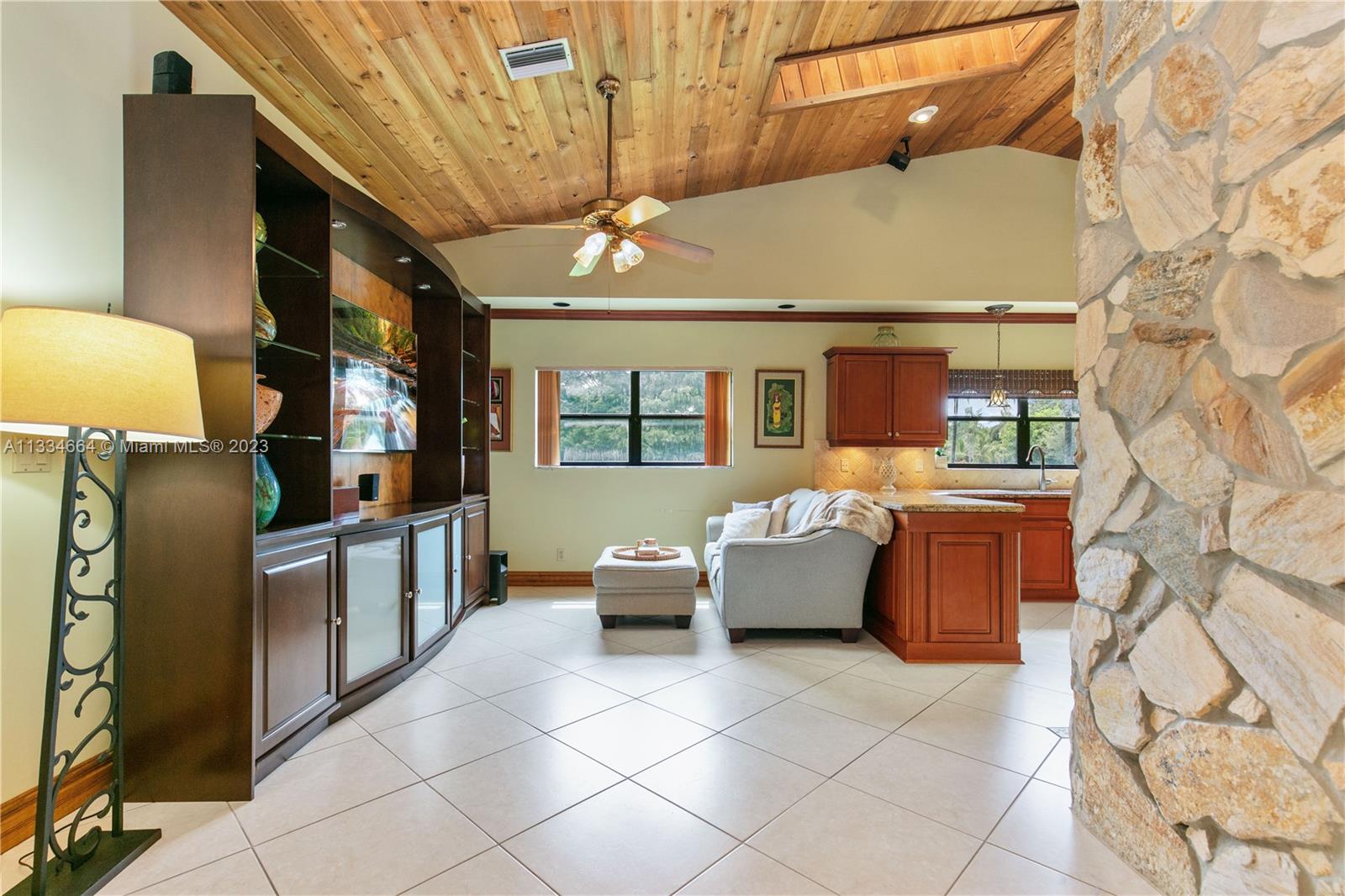 FLA FRUIT LANDS CO SUB NO - Residential