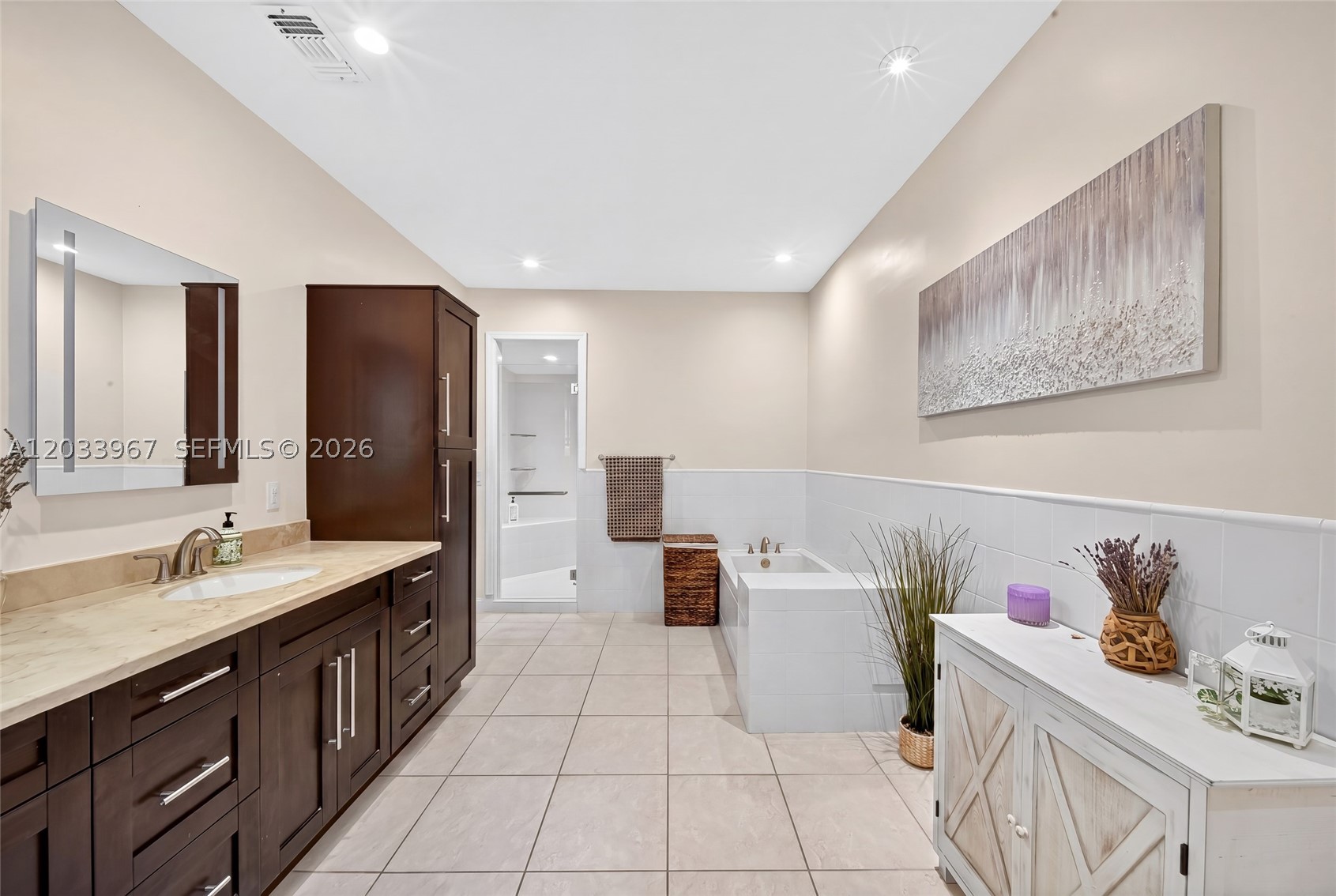 KENDALWOOD ESTATES - Residential