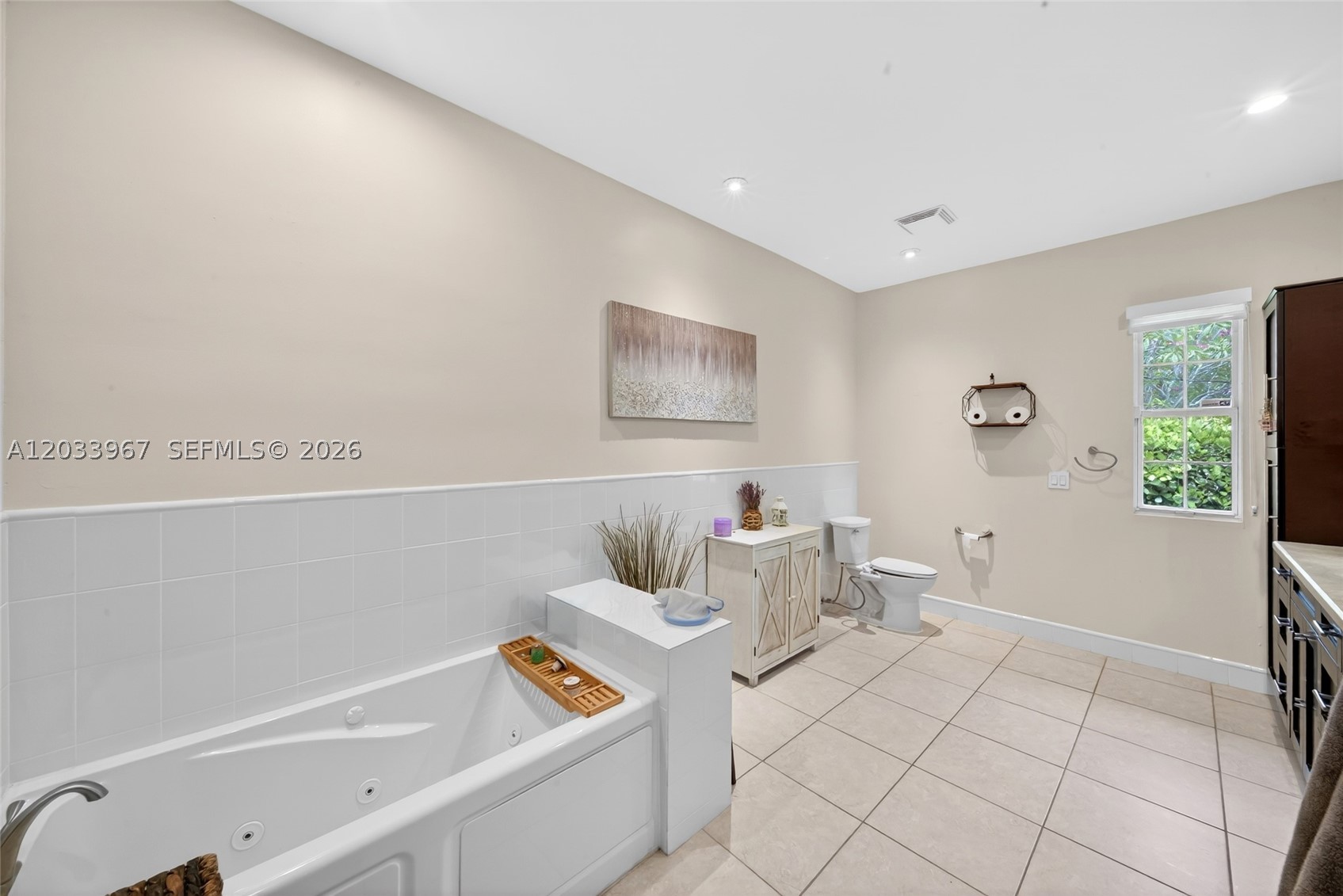 KENDALWOOD ESTATES - Residential
