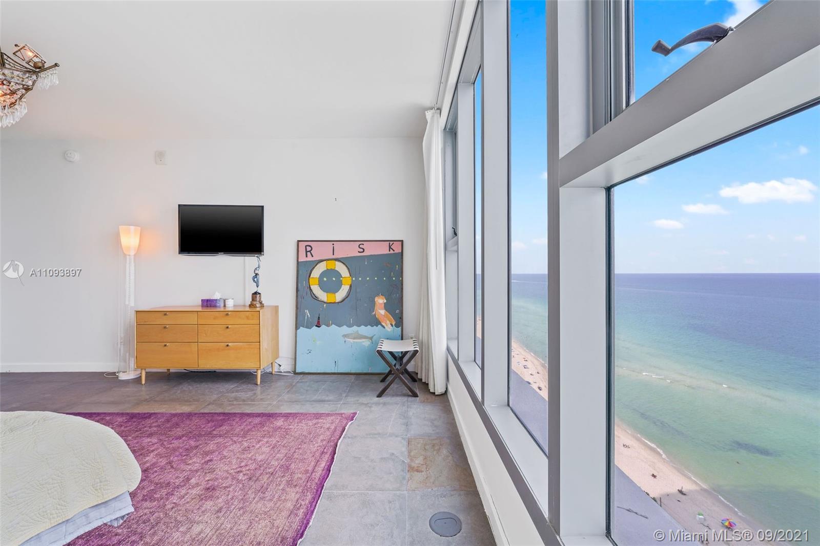 NORTH CARILLON BEACH COND - Residential