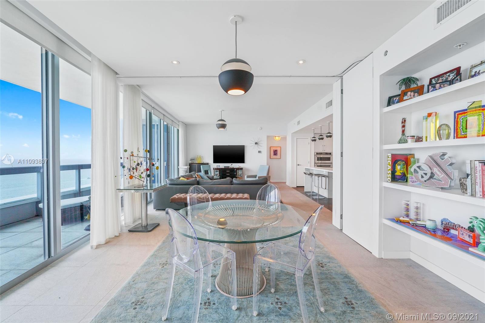 NORTH CARILLON BEACH COND - Residential