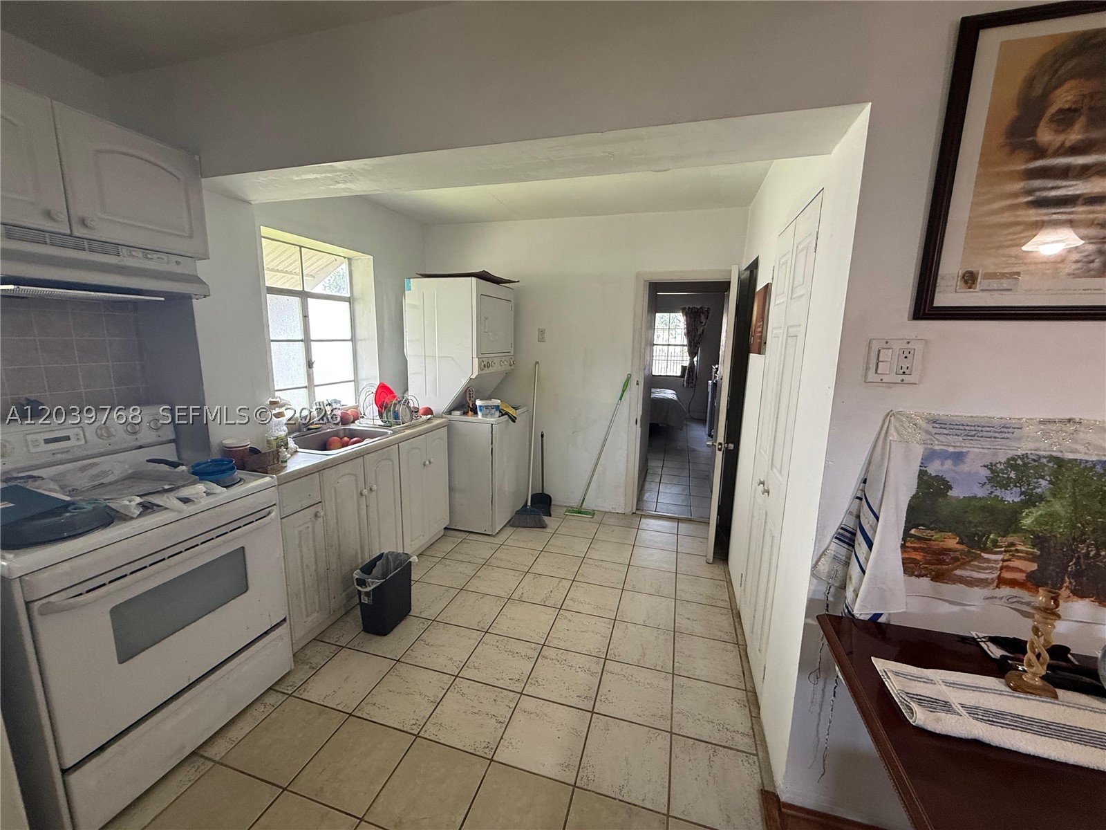 HOLLYWOOD PARK - Residential