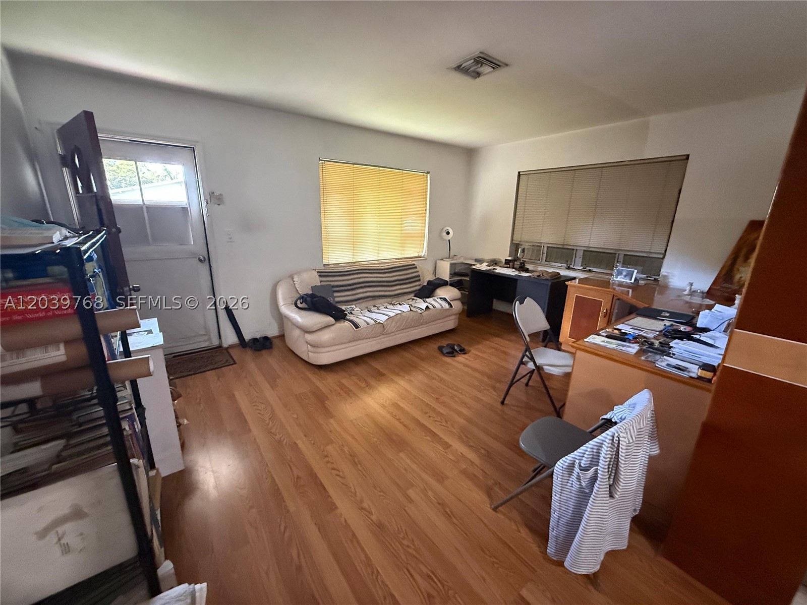 HOLLYWOOD PARK - Residential