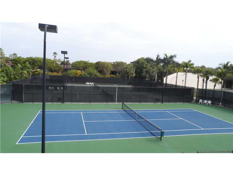DORAL PK CO CLUB VILLAS C - Residential Lease