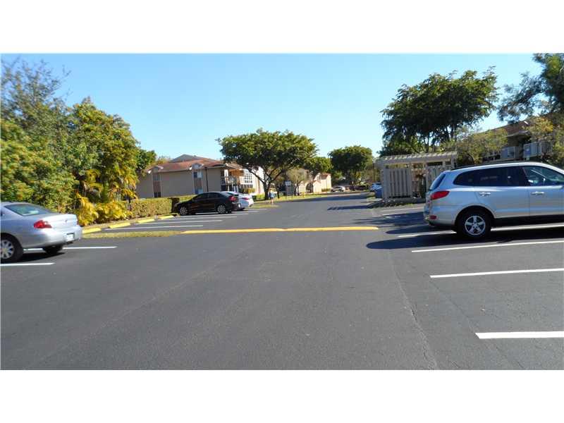 DORAL PK CO CLUB VILLAS C - Residential Lease