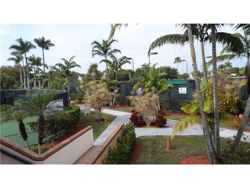 DORAL PK CO CLUB VILLAS C - Residential Lease