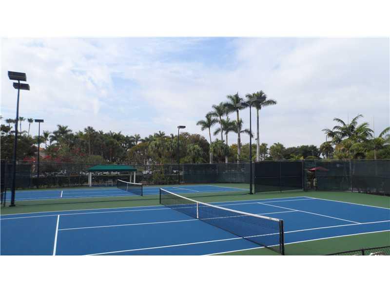 DORAL PK CO CLUB VILLAS C - Residential Lease